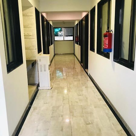 Hotel Hooliv 7 Avenues G Block Pune Esterno foto
